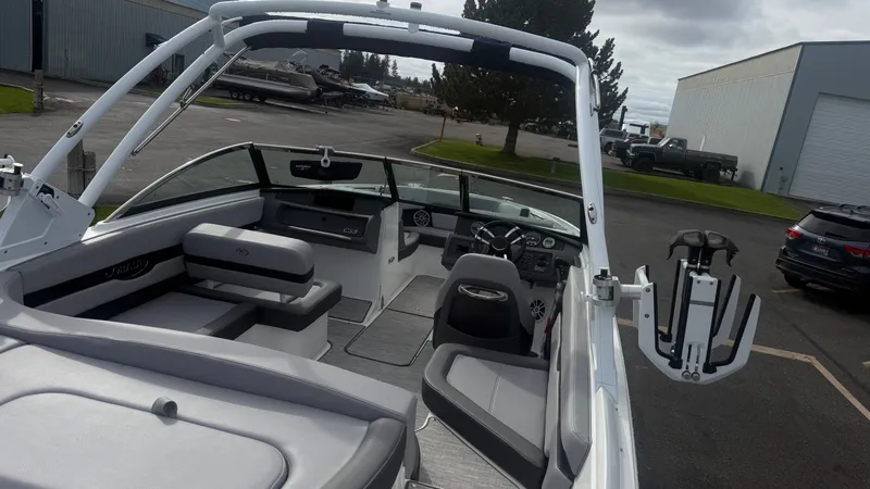 Slide: The Image of Cobalt CS23 Surf 2023 - 12