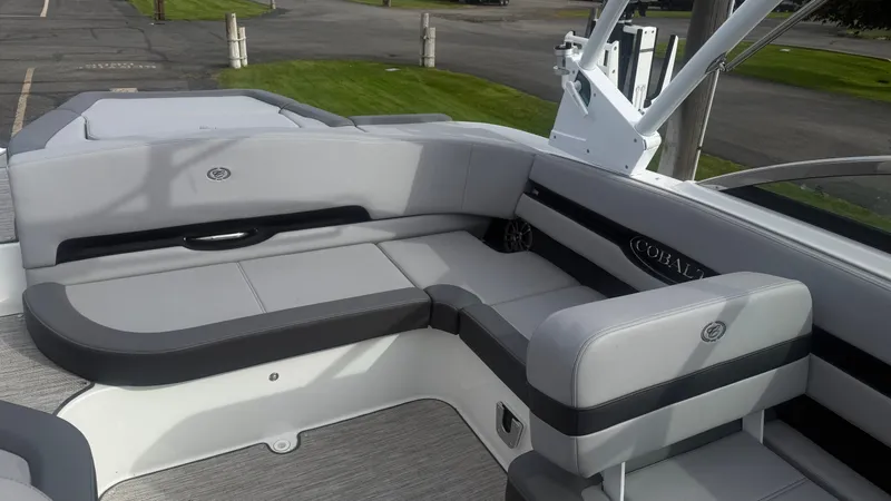 Slide: The Image of Cobalt CS23 Surf 2023 - 18