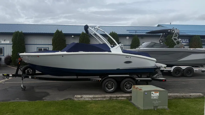 Slide: The Image of Cobalt CS23 Surf 2023 - 38