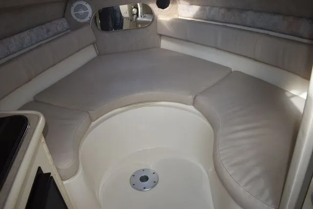 Slide: The Image of Stingray 240 CS 2002 - 87