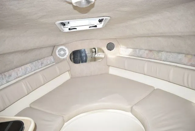 Slide: The Image of Stingray 240 CS 2002 - 88