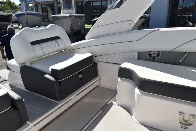 Slide: The Image of Regal LX4 2021 - 51