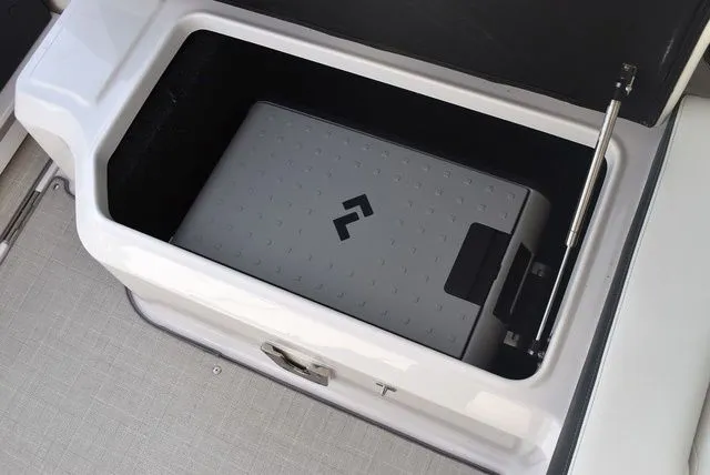 Slide: The Image of Regal LX4 2021 - 62