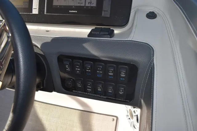 Slide: The Image of Regal LX4 2021 - 78