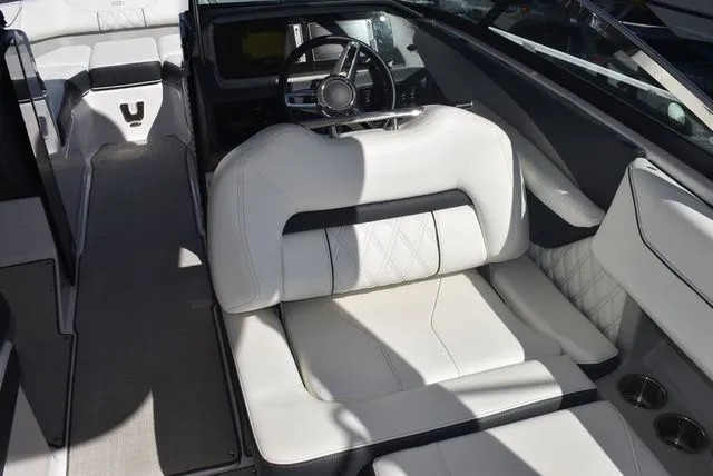 Slide: The Image of Regal LX4 2021 - 89