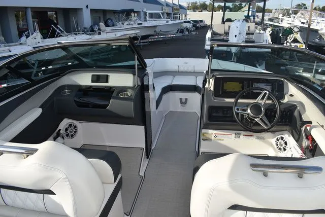 Slide: The Image of Regal LX4 2021 - 92