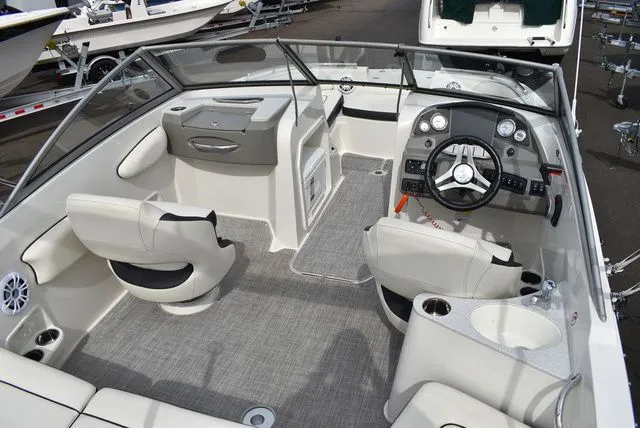 Slide: The Image of Stingray 201 DS 2020 - 28