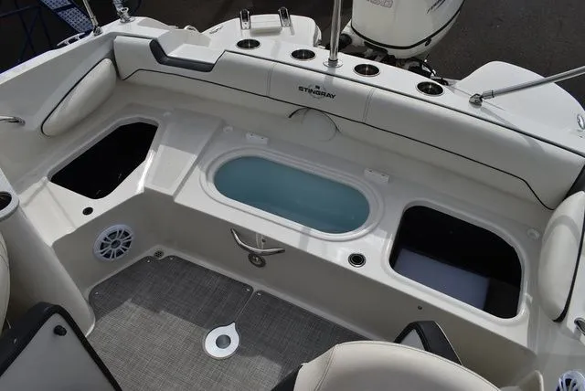 Slide: The Image of Stingray 201 DS 2020 - 30