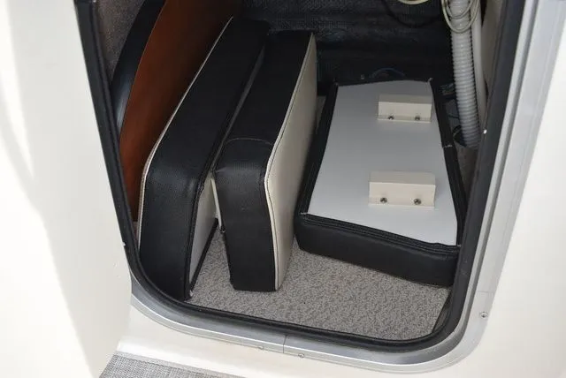 Slide: The Image of Stingray 201 DS 2020 - 51