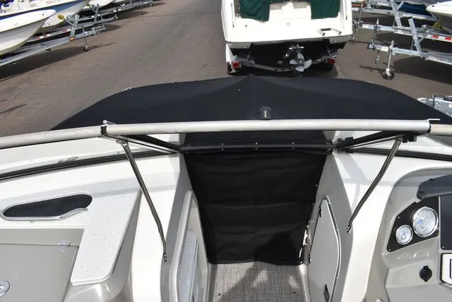 Slide: The Image of Stingray 201 DS 2020 - 62