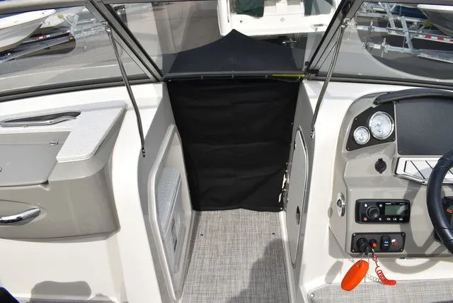 Slide: The Image of Stingray 201 DS 2020 - 63