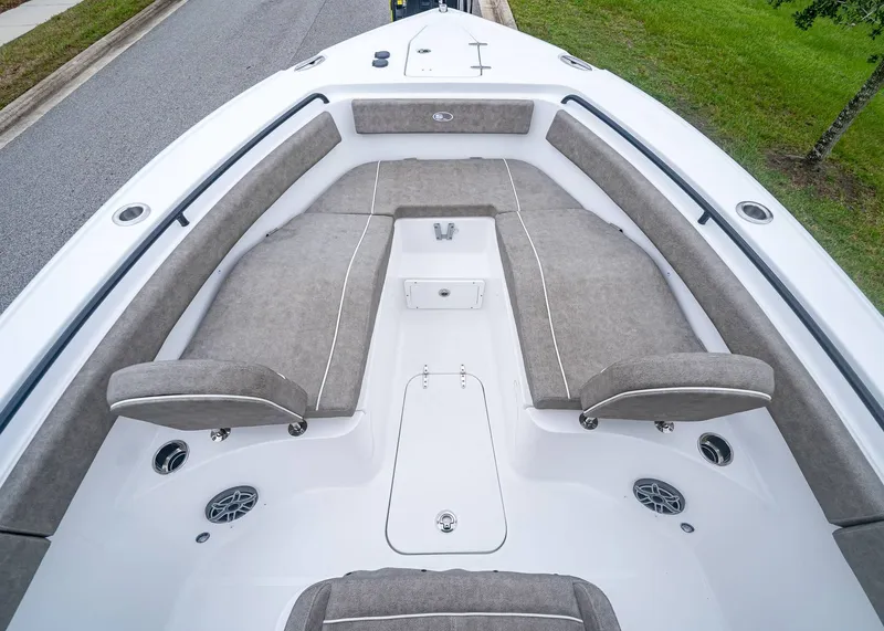 Slide: The Image of Sea Hunt Ultra 265 SE 2026 - 31