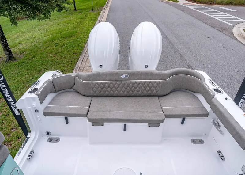 Slide: The Image of Sea Hunt Ultra 265 SE 2026 - 6