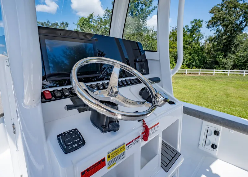 Slide: The Image of Sea Hunt BX 25 FS 2026 - 18