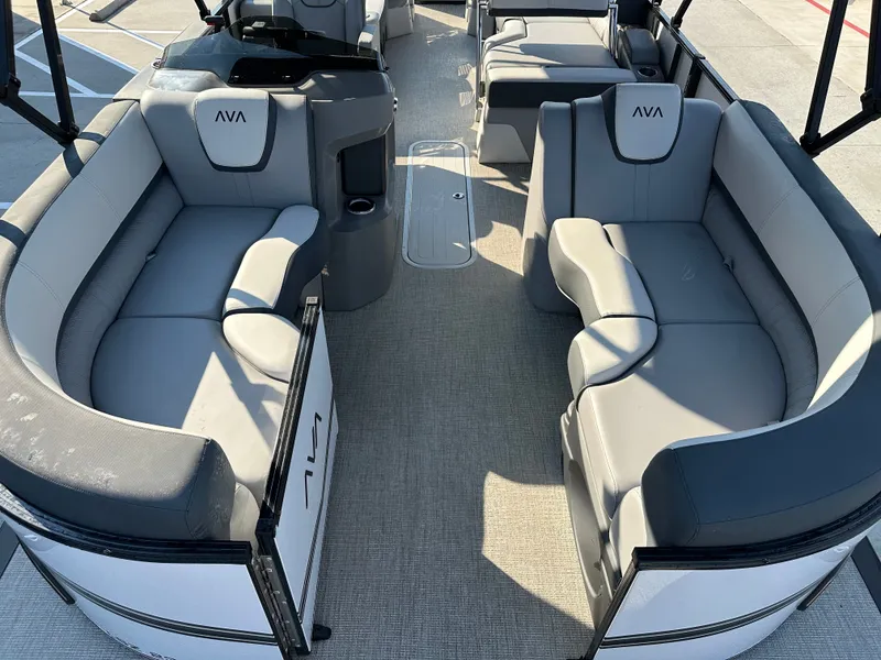 Slide: The Image of Avalon LSZ QLS23T 2025 - 11