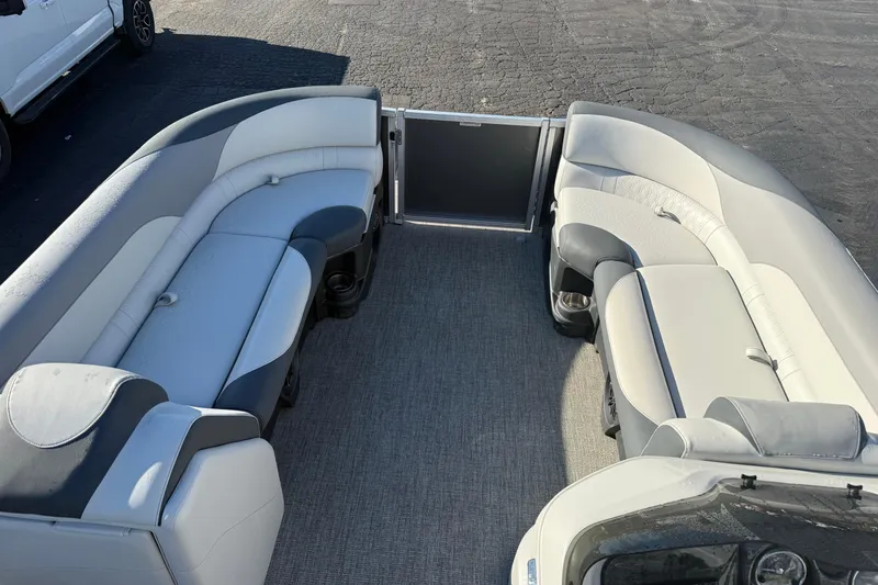 Slide: The Image of 2025 Avalon 2585 LSZ QL pontoon boat interior with spacious seating and modern design. - 6
