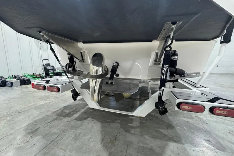 Slide: The Image of Rear view of 2020 Moomba Makai boat with trailer and exhaust system. - 4