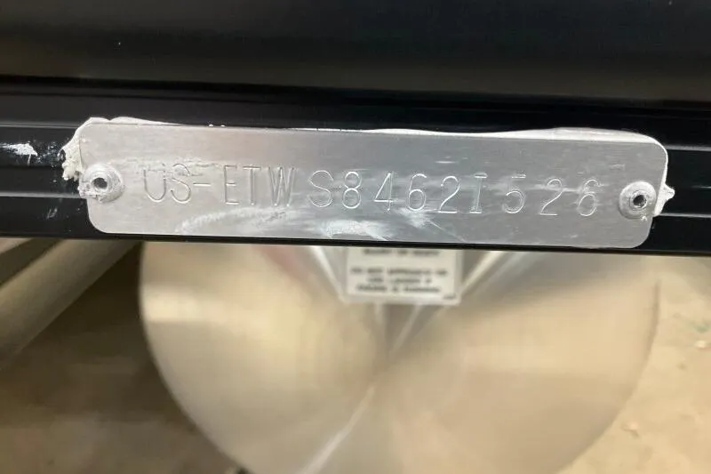 Slide: The Image of 2026 Bennington 22 SSRSE boat identification plate with serial number. - 10