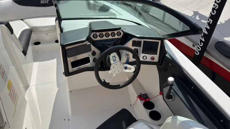 Slide: The Image of Mastercraft NXT 22 2016 - 28