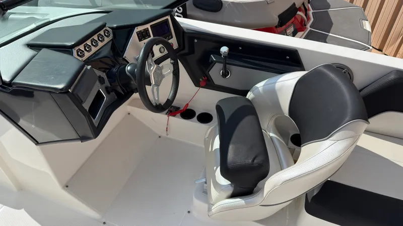Slide: The Image of Mastercraft NXT 22 2016 - 25