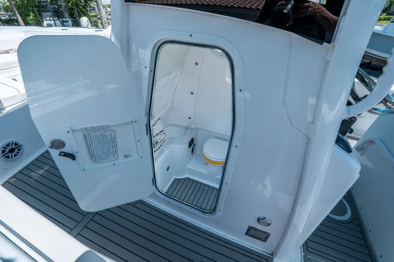 Slide: The Image of Sea Hunt Gamefish 30 Forward Seating 2026 - 22