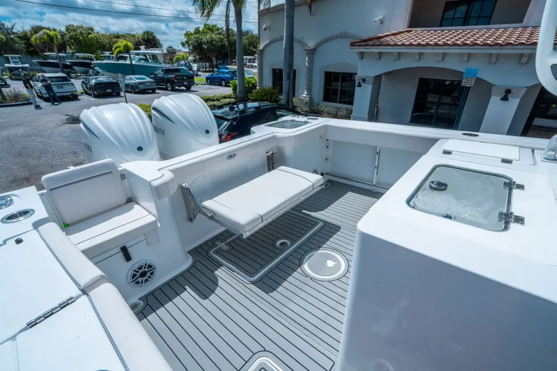 Slide: The Image of Sea Hunt Gamefish 30 Forward Seating 2026 - 11