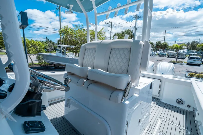 Slide: The Image of Sea Hunt Gamefish 30 Forward Seating 2026 - 20