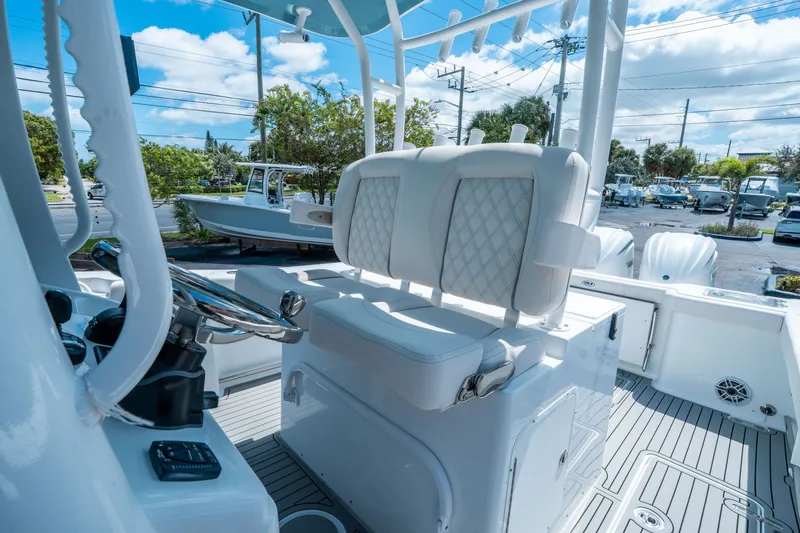 Slide: The Image of Sea Hunt Gamefish 30 Forward Seating 2026 - 21