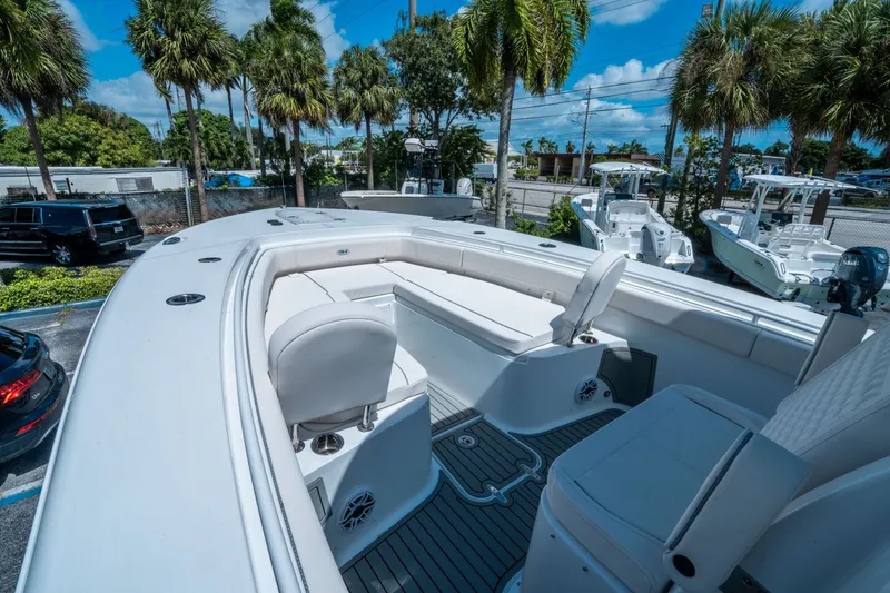 Slide: The Image of Sea Hunt Gamefish 30 Forward Seating 2026 - 23
