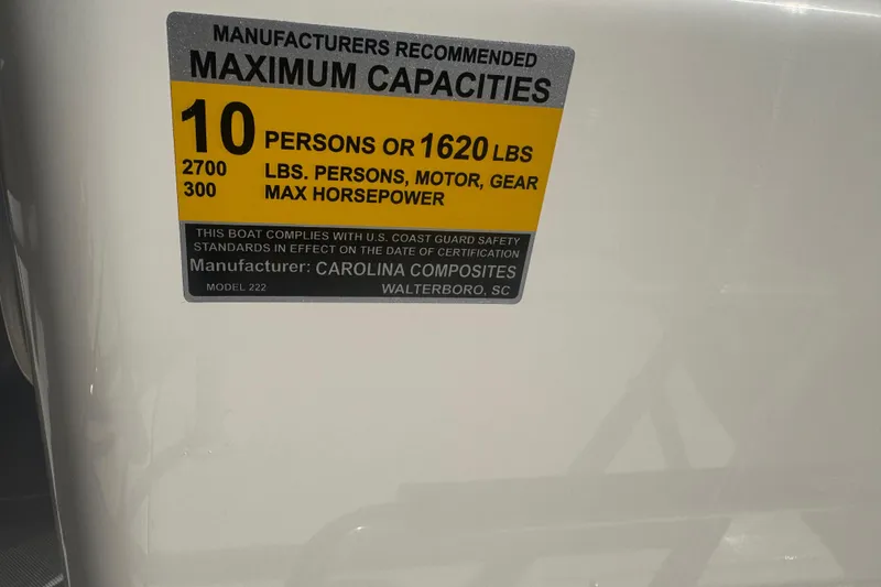 Slide: The Image of Capacity label on 2026 Pioneer 222 Islander boat, max 10 persons or 1620 lbs. - 28