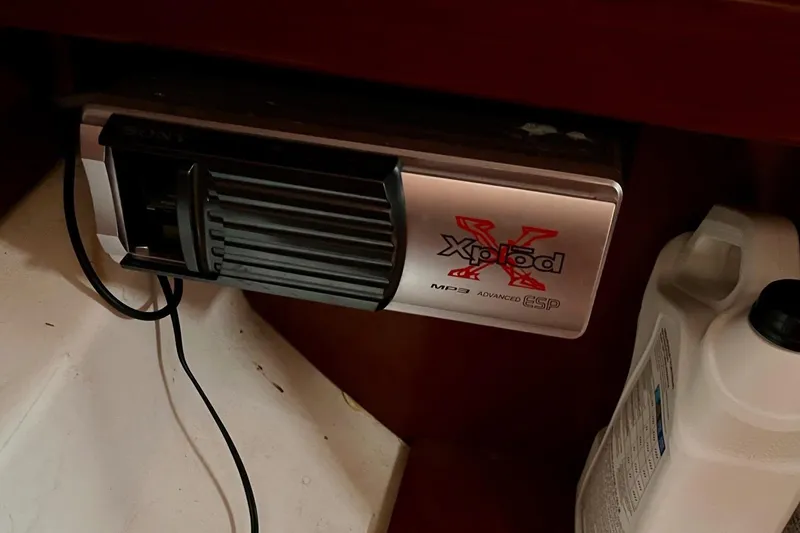 Slide: The Image of Sony Xplod audio system in 2006 Beneteau Oceanis Clipper 423 yacht interior. - 45