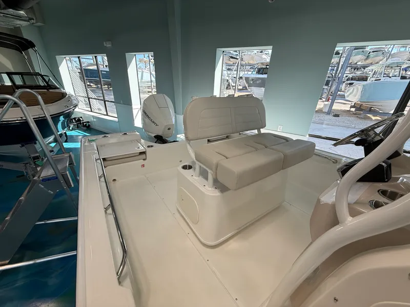 Slide: The Image of Boston Whaler 210 Montauk 2027 - 19