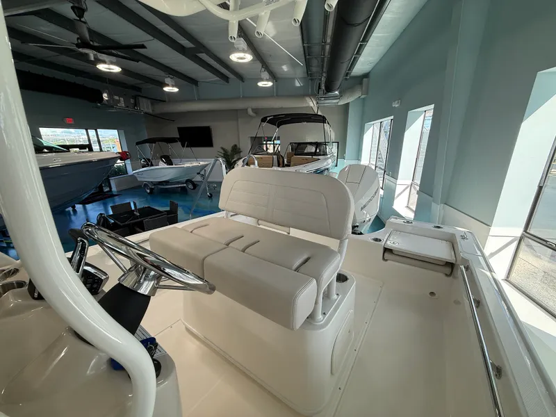 Slide: The Image of Boston Whaler 210 Montauk 2027 - 13