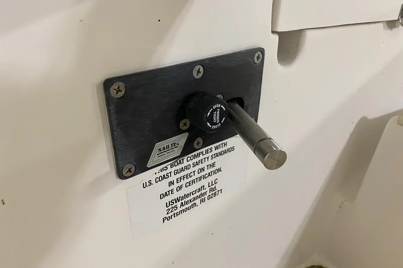 Slide: The Image of Control panel on a 2014 J Boats J/100, featuring safety compliance details. - 27