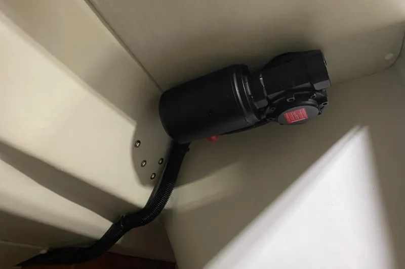 Slide: The Image of J/100 - 45