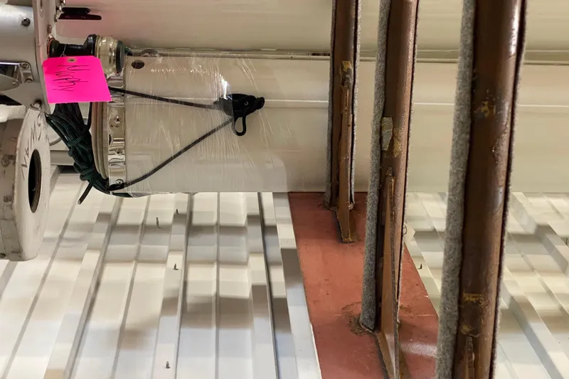 Slide: The Image of J/100 - 52