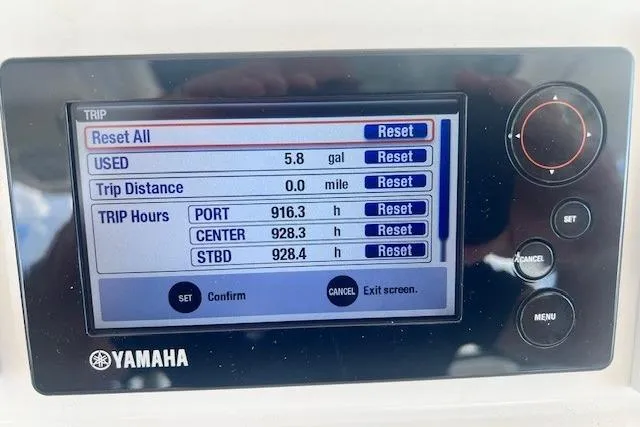 Slide: The Image of Yamaha display showing trip data for Everglades 350LX 2011 boat, including fuel usage and engine hours. - 13