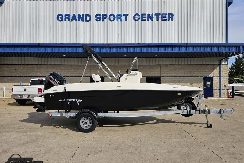 The Image of 2016 Bayliner Element F18 boat on trailer at Grand Sport Center. - 1