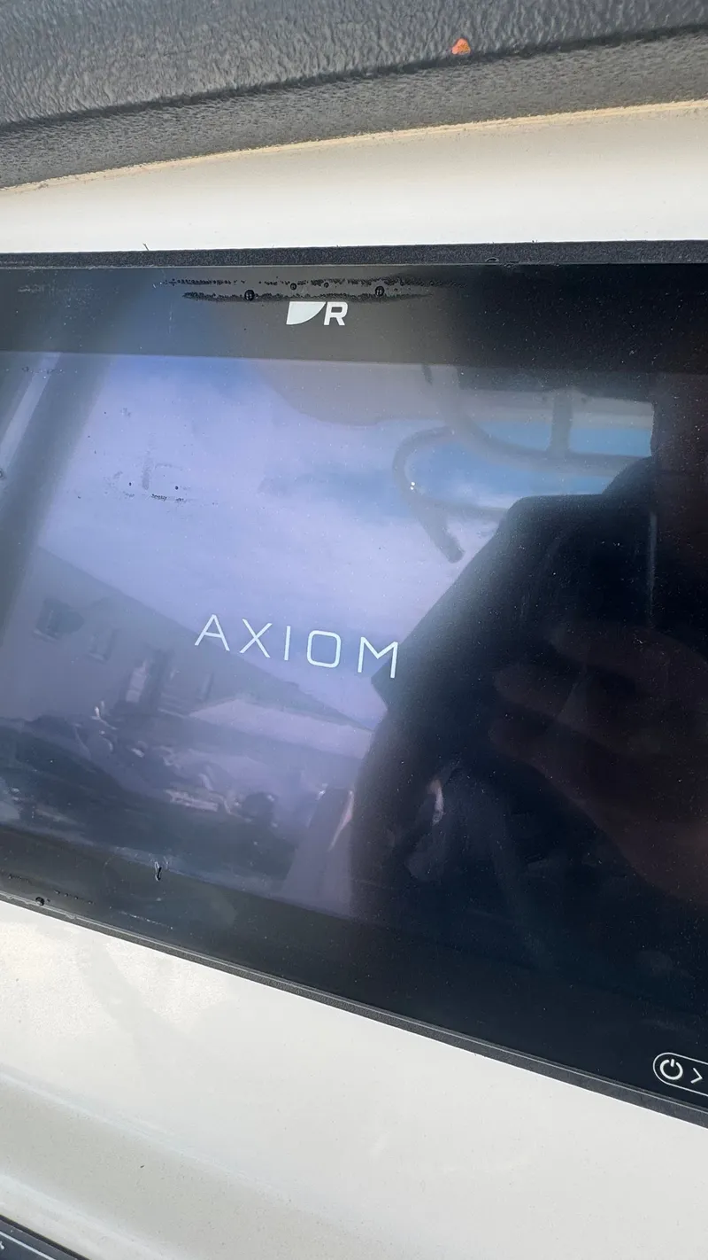 Slide: The Image of Boston Whaler 280 Outrage 2014 - 31