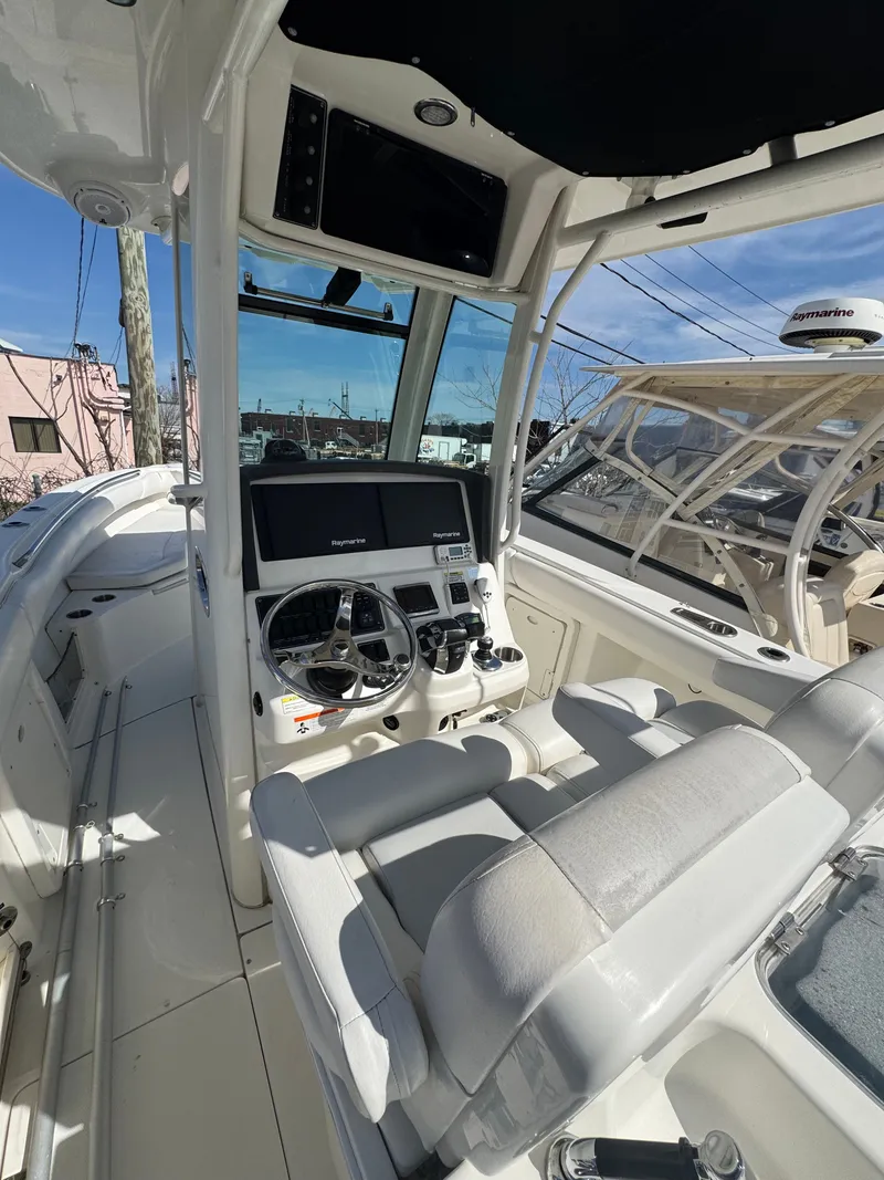 Slide: The Image of Boston Whaler 280 Outrage 2014 - 34