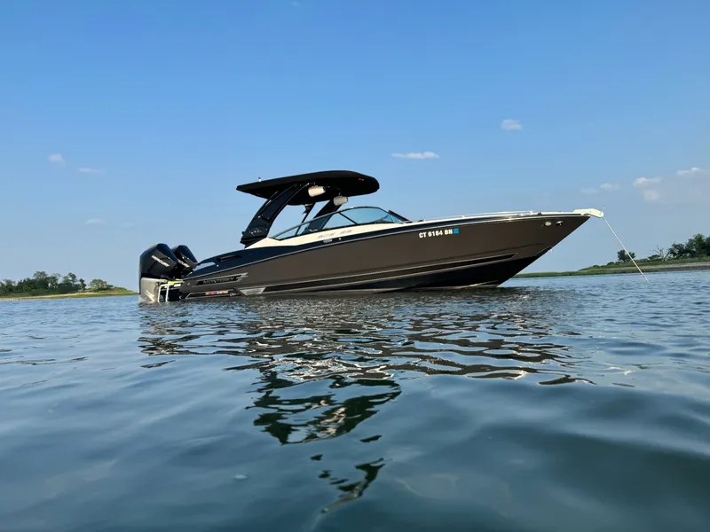 Slide: The Image of Monterey 305SS Super Sport 2021 - 5