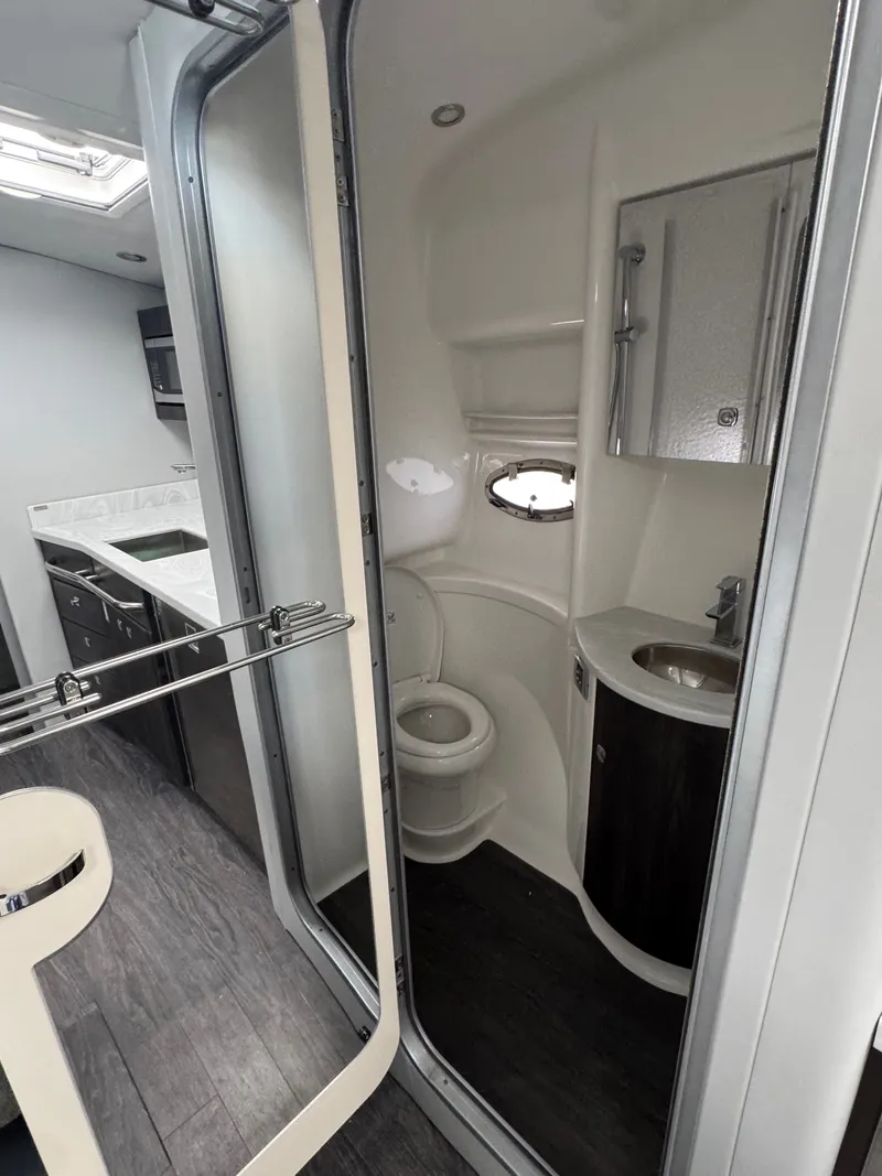 Slide: The Image of Formula 37 Performance Cruiser 2021 - 3