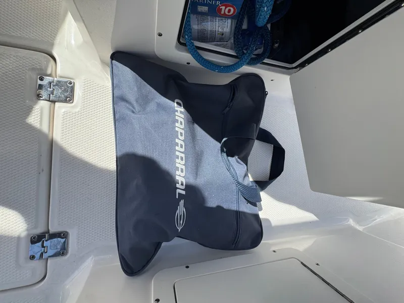 Slide: The Image of Chaparral 21 SSi OB 2021 - 13