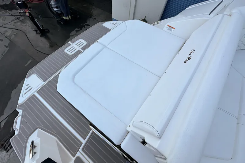 Slide: The Image of Manufacturer Provided Image: 2025 Sea Ray Sundancer 320 cruising on open water. - 43