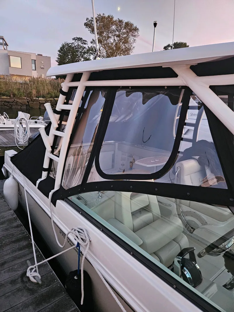 Slide: The Image of Boston Whaler 270 Vantage 2017 - 3