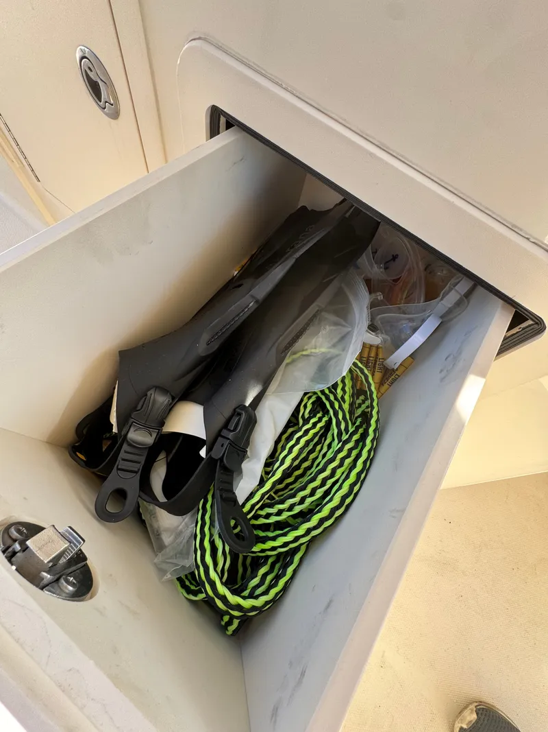 Slide: The Image of Grady-White Freedom 285 2015 - 35