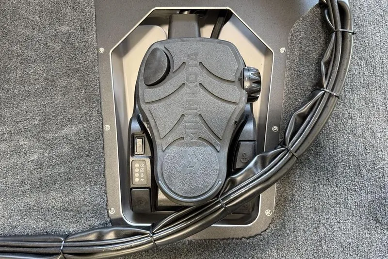 Slide: The Image of Foot pedal control on 2025 Skeeter ZXR20 boat, featuring Minn Kota branding. - 10