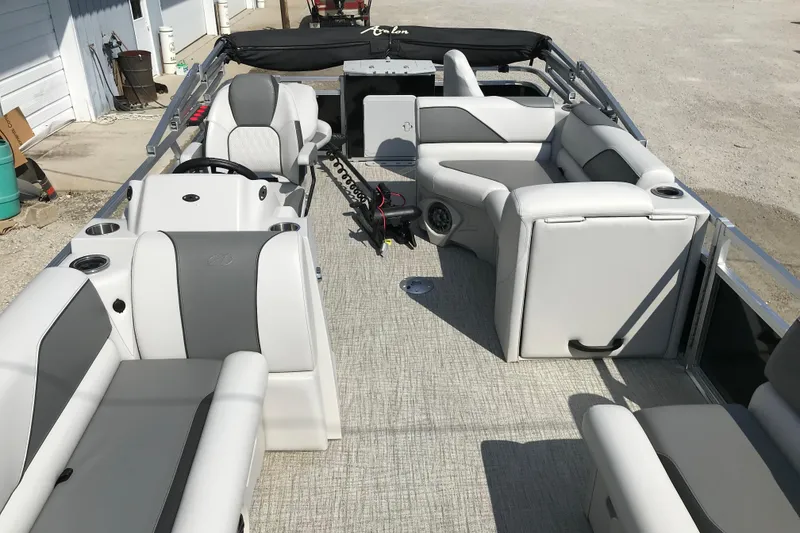 Slide: The Image of 2024 Avalon VENTURE FISH-N-CRUISE pontoon boat with spacious seating and modern design. - 17