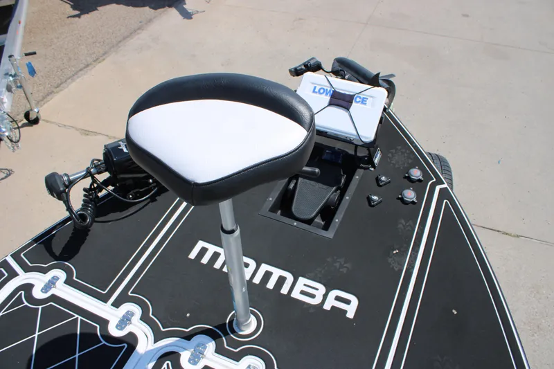 Slide: The Image of Mamba 227VX 2026 boat deck with seat and control panel. - 7