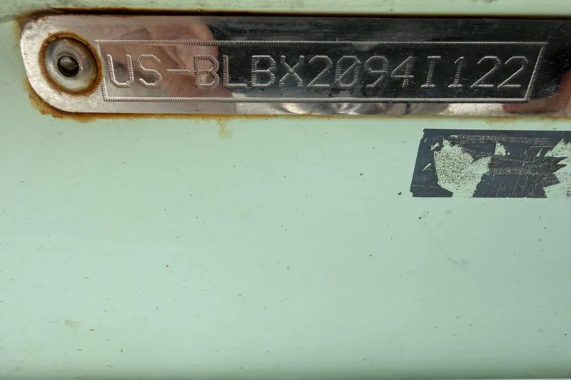 Slide: The Image of 2022 Bayliner Trophy T18Bay hull identification number plate. - 28